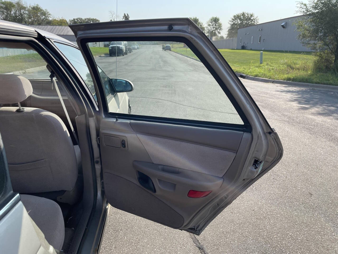 1994 Ford Taurus for sale at Twin Cities Auctions in Elk River, MN