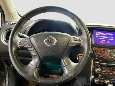2020 Nissan Pathfinder SL
