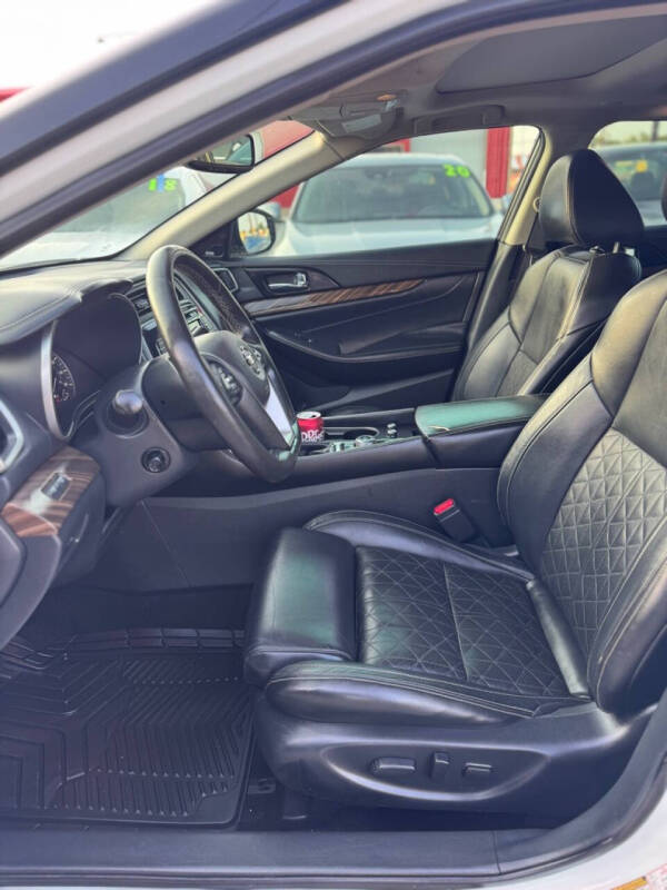 2017 Nissan Maxima