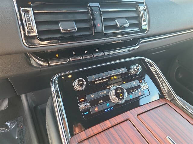 2024 Lincoln Navigator Premiere