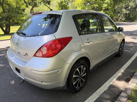 2009 Nissan Versa 1.8 S