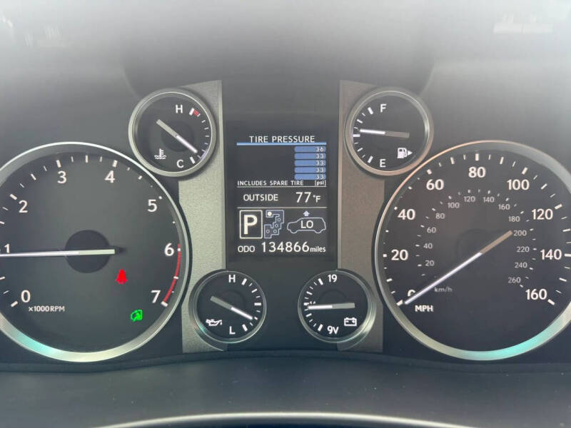 2014 Lexus LX 570