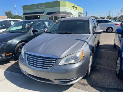 2013 Chrysler 200 Touring