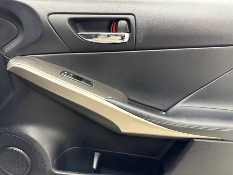 2016 Lexus IS 200t