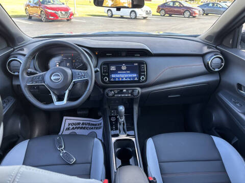 2024 Nissan Kicks SR