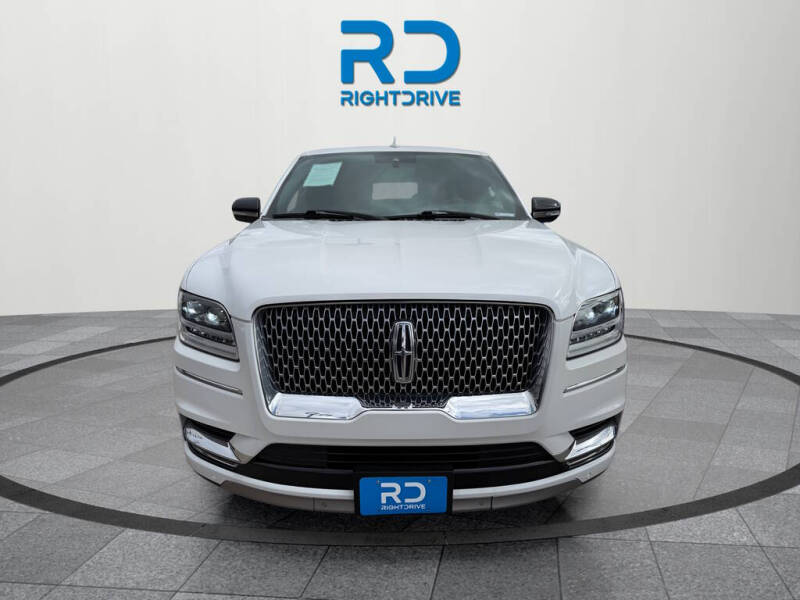 2020 Lincoln Navigator Standard