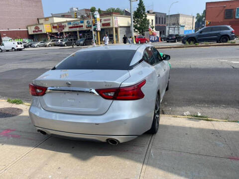 2017 Nissan Maxima