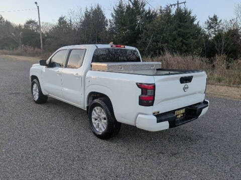 2022 Nissan Frontier SV