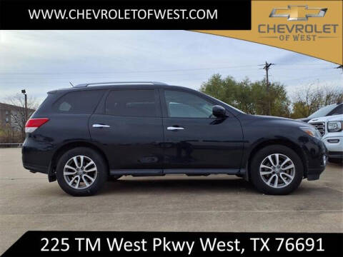 2016 Nissan Pathfinder SV