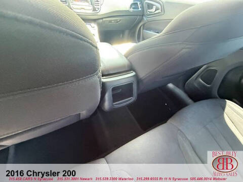 2016 Chrysler 200