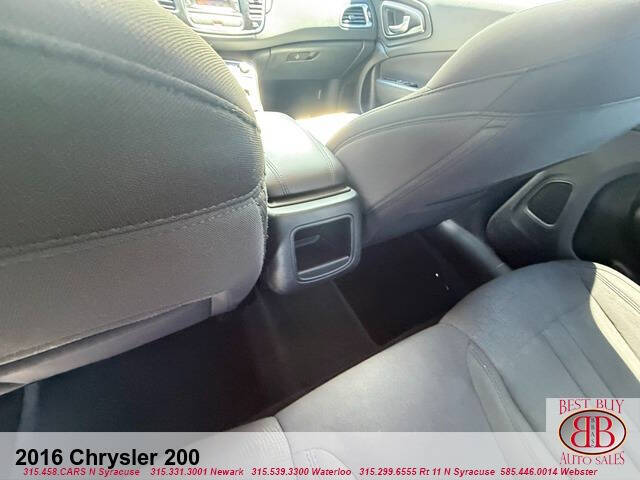 2016 Chrysler 200