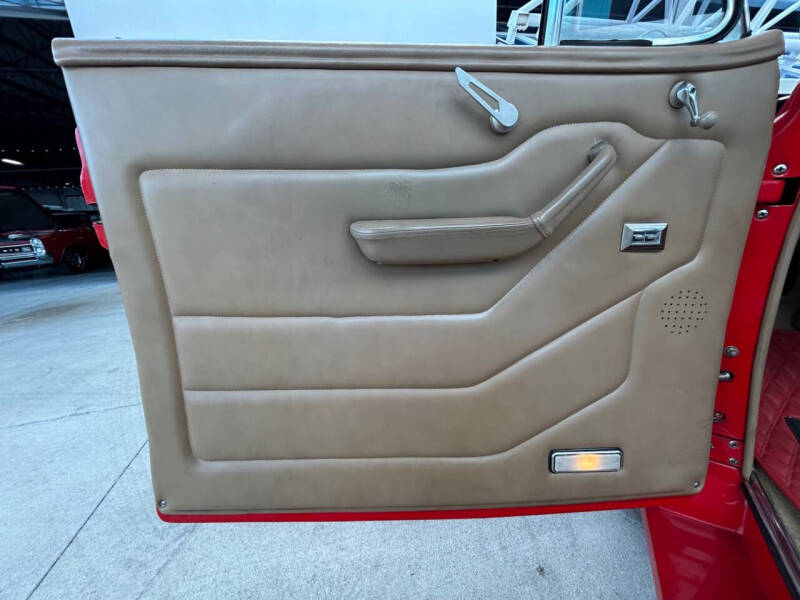 1947 Ford Super Deluxe