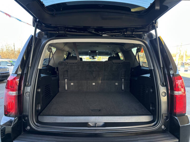 2016 Chevrolet Suburban LS