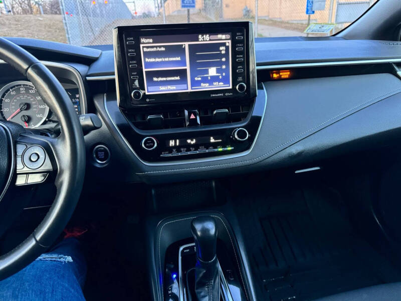 2022 Toyota Corolla Hatchback SE