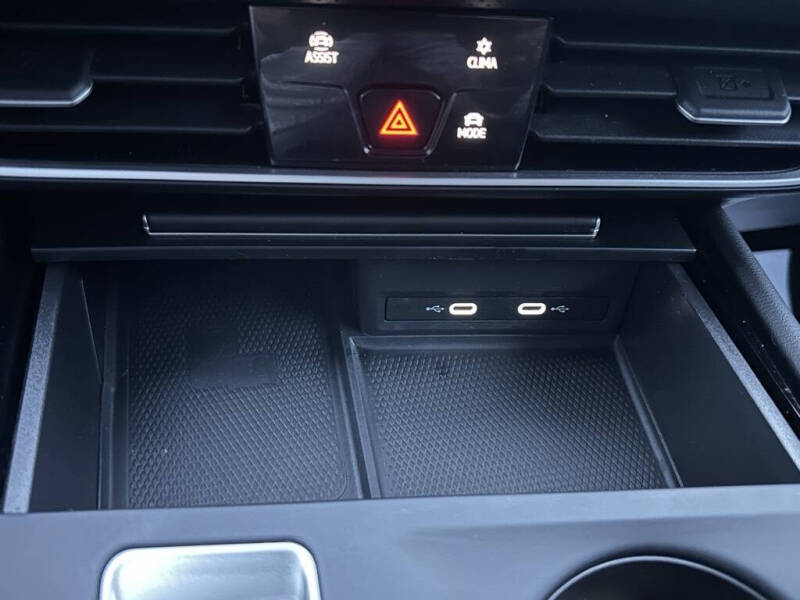 2024 Volkswagen Atlas Cross Sport SE 4Motion