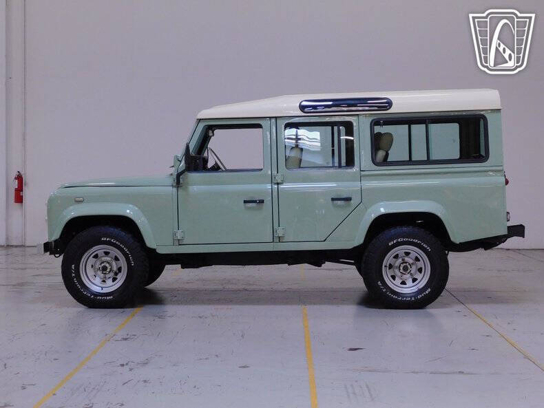 1987 Land Rover Defender