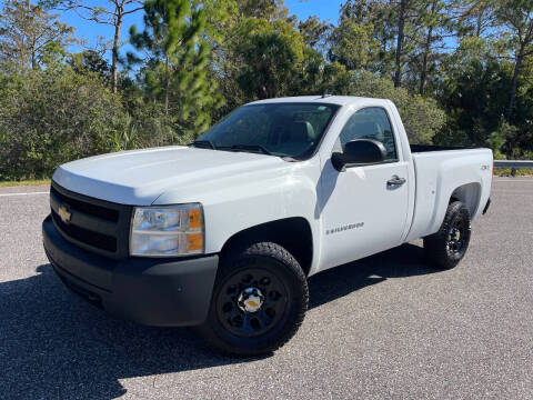 2007 Chevrolet Silverado 1500 for sale at VICTORY LANE AUTO SALES in Port Richey FL