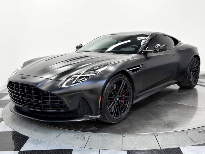 2025 Aston Martin DB12 V8