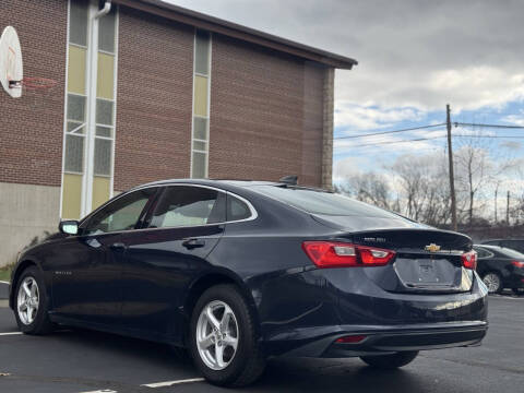 2018 Chevrolet Malibu LS
