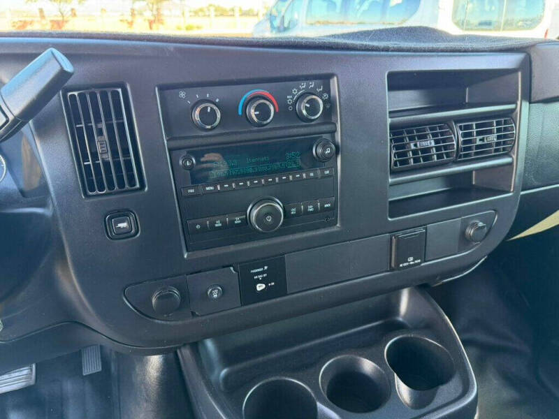 2017 Chevrolet Express 2500