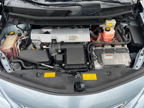 2012 Toyota Prius v Two