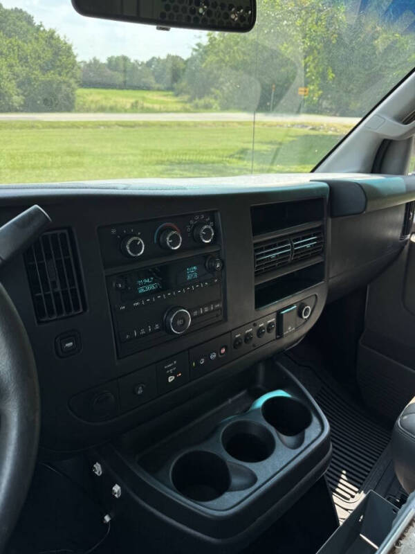 2017 Chevrolet Express 2500