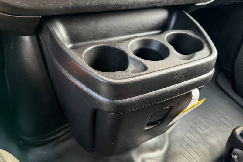 2022 GMC Savana 2500