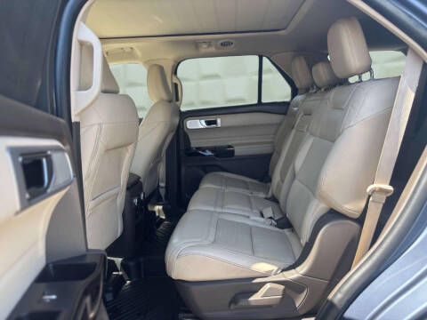 2021 Ford Explorer Platinum