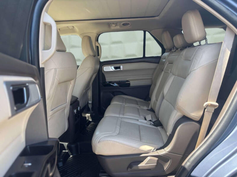 2021 Ford Explorer Platinum