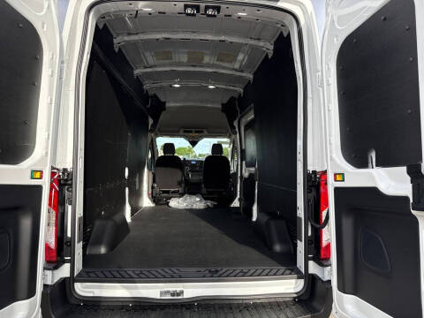 2025 Ford Transit 250