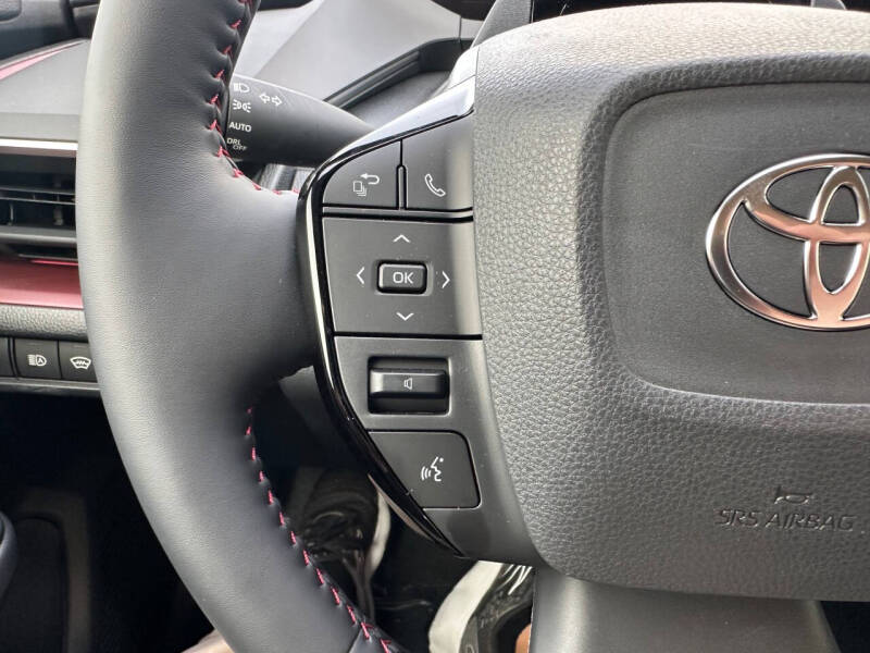 2025 Toyota Prius Plug-in Hybrid