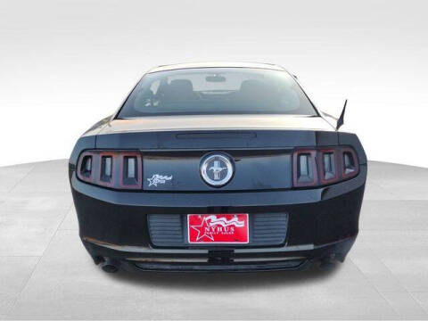 2014 Ford Mustang V6