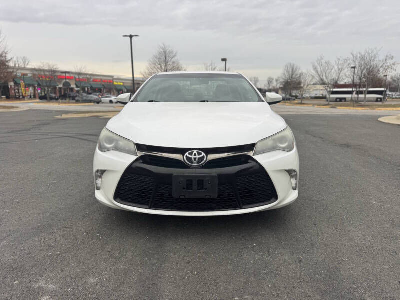 2016 Toyota Camry SE