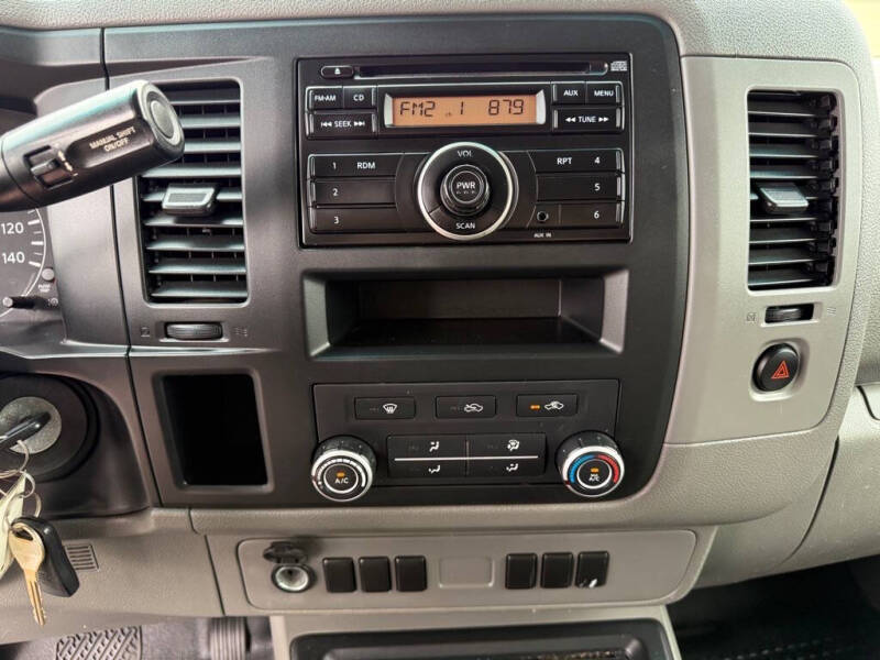 2013 Nissan NV 1500 SV