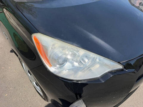 2014 Toyota Prius c