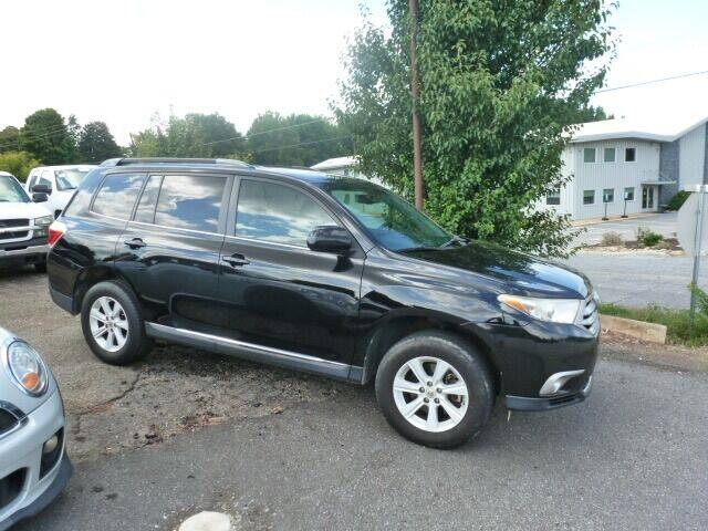 2012 Toyota Highlander for sale at HAPPY TRAILS AUTO SALES LLC in Taylors SC