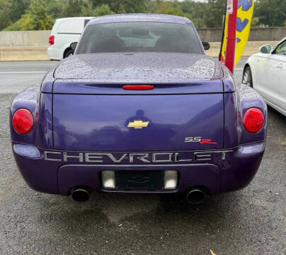2004 Chevrolet SSR LS