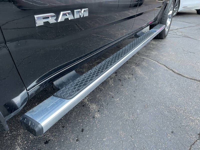 2022 RAM Ram 1500 Pickup Big Horn/Lone Star photo 13