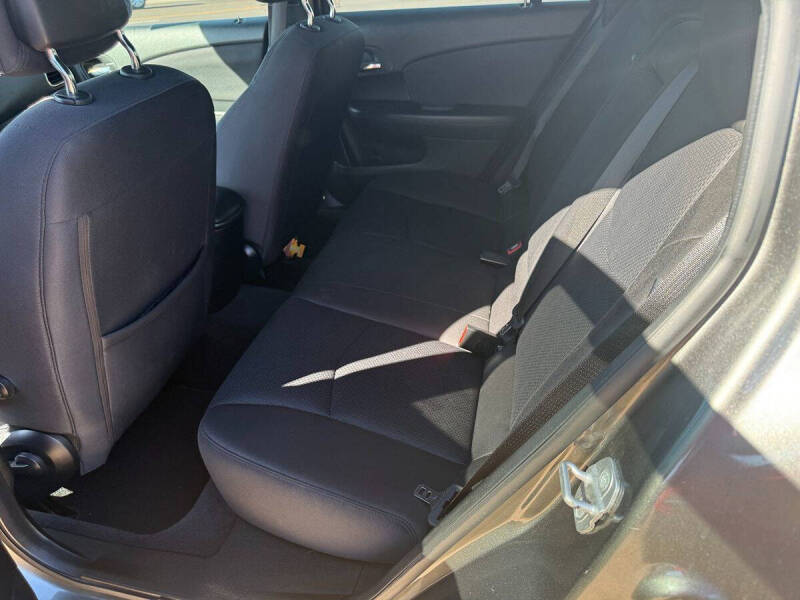 2013 Chrysler 200 LX