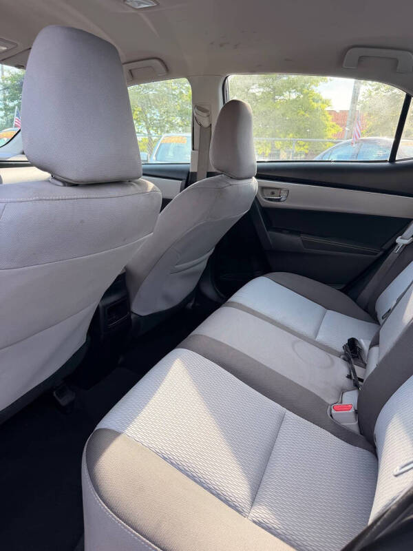 2018 Toyota Corolla LE
