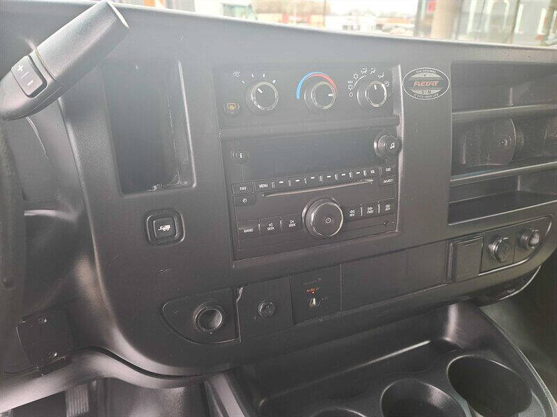 2017 GMC Savana 2500