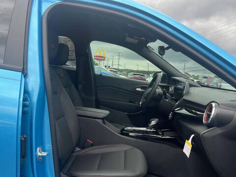 2025 Chevrolet Trax RS