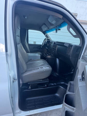 2017 Chevrolet Express 3500