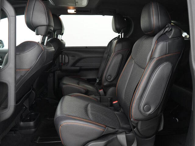 2024 Toyota Sienna XSE 7-Passenger