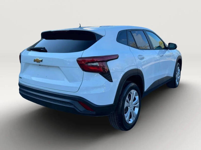 2025 Chevrolet Trax LS