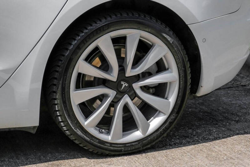 2018 Tesla Model 3 Performance