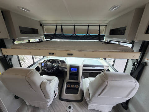 2022 Holiday Rambler Invicta