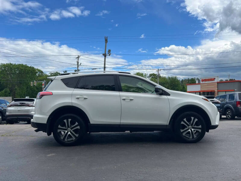 2016 Toyota RAV4 LE