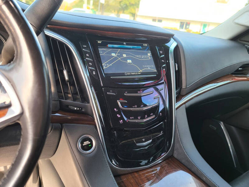 2019 Cadillac Escalade ESV Standard