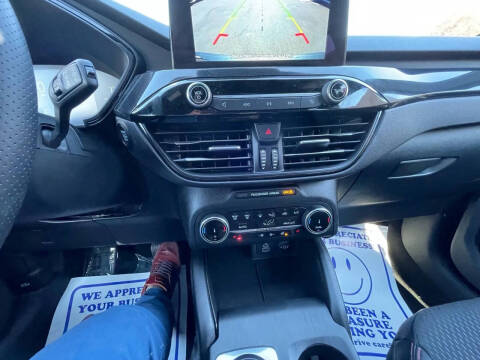 2025 Ford Escape ST-Line Select